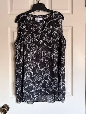 Cristina B Black Floral V-Neck Sleeveless Tank Top Blouse | Sz M